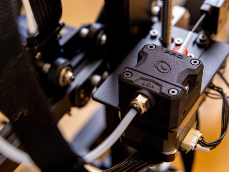 The LGX extruder used in a Bowden setup